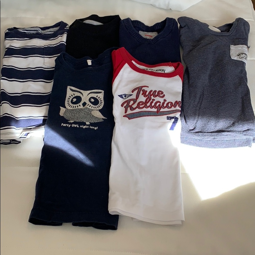 6 t-shirts